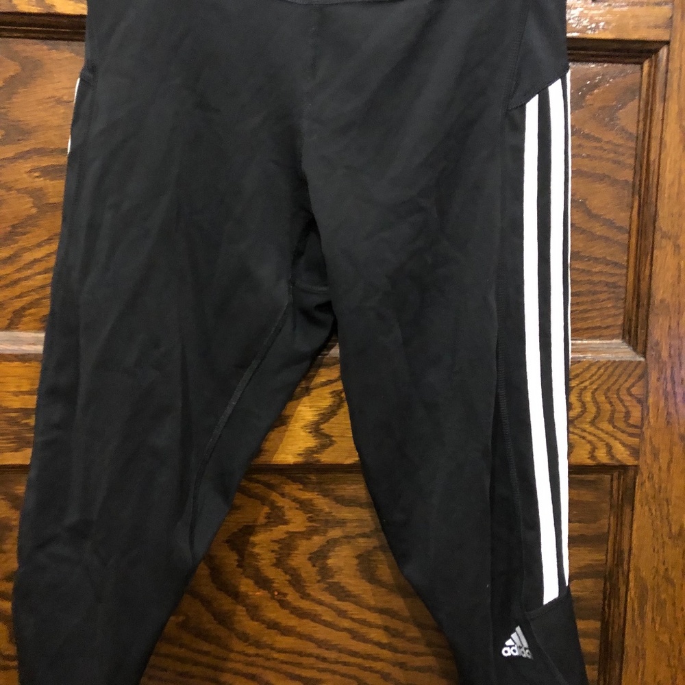 Adidas capri leggings